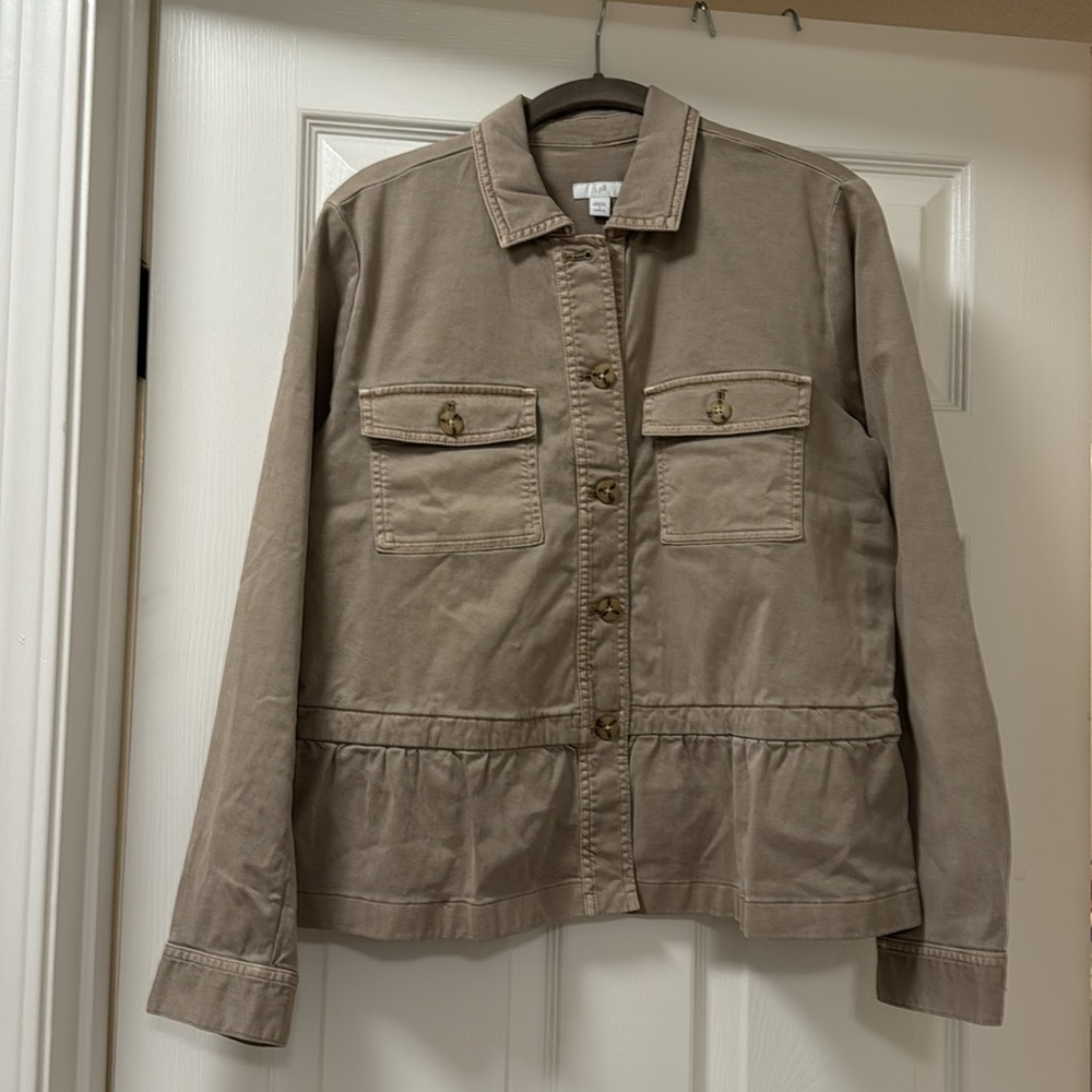 J Jill Womens long sleeve button down shirt. Size Small